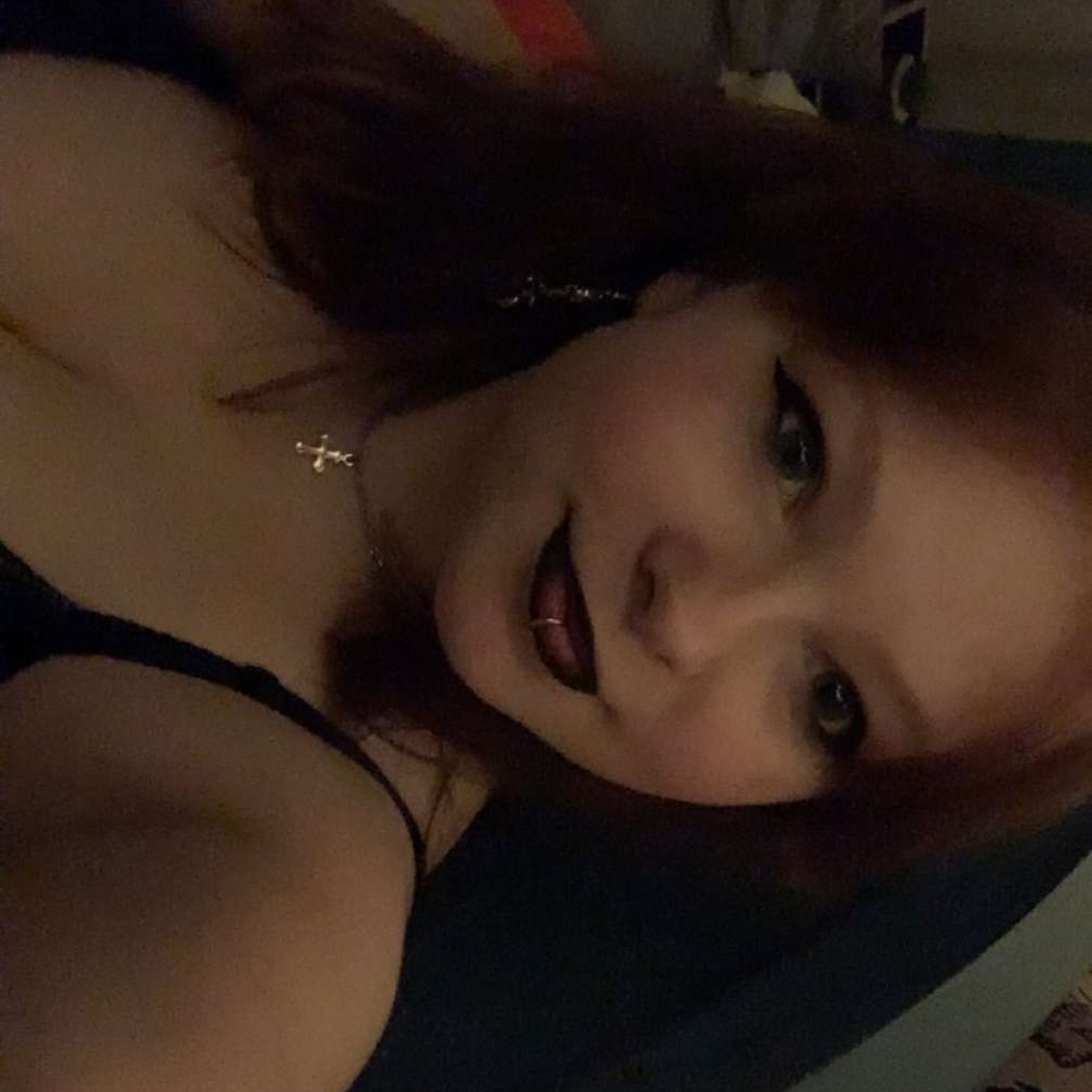 Meet your Posher, Alexiah